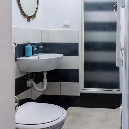 Elohim House Lejlighed