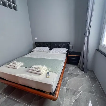 Elohim House * Genua