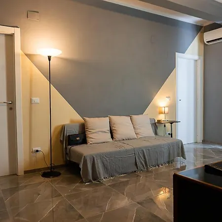 Elohim House Apartment